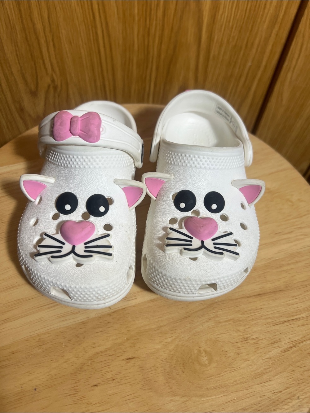 CROCS Kids White Cat Clog Sandals with Pink Accents